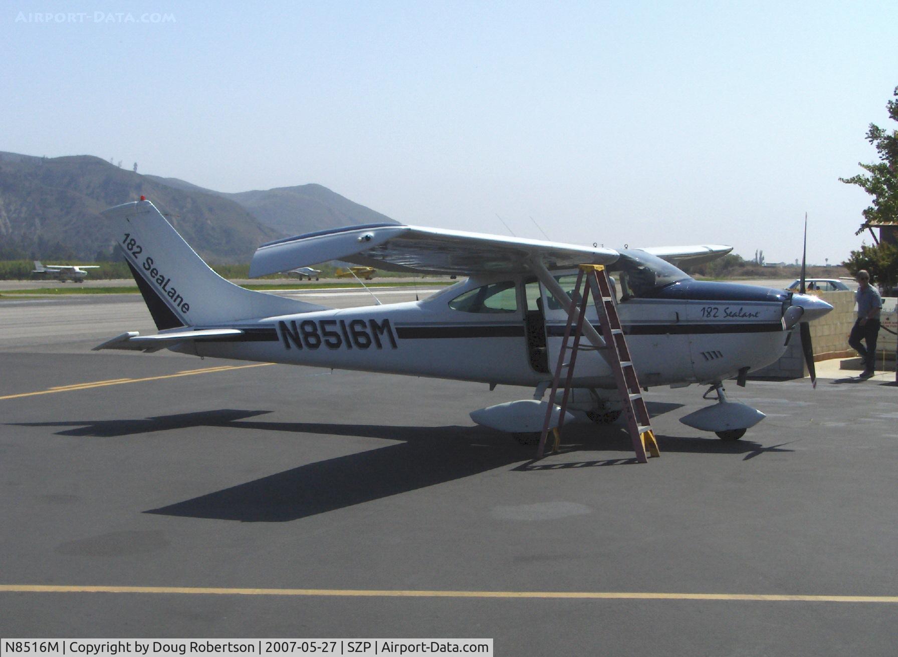 N8516M, 1970 Cessna 182N Skylane C/N 18260446, 1970 Cessna 182N 'SEALANE' conversion, STC'd for seaplane floats, Continental O-470-S 230 Hp, refueling