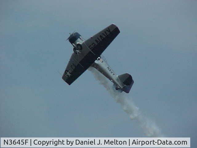 N3645F, 1943 North American SNJ-5 Texan Texan C/N 43779, Clyde Zellers performing Acro in N3645F.