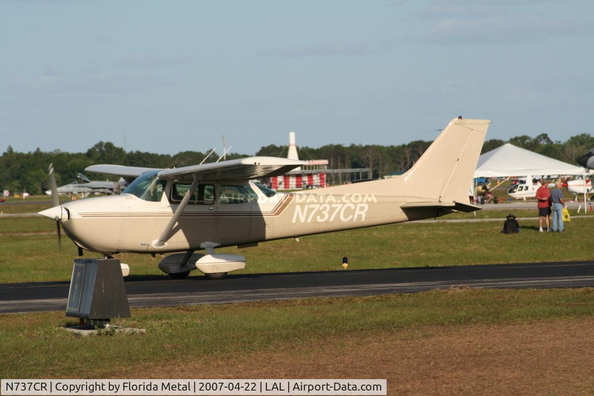 N737CR, 1977 Cessna 172N C/N 17269318, C172N