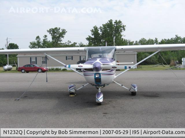 N1232Q, 1971 Cessna 150L C/N 15072532, On the ramp at Hardin Co., OH