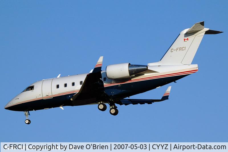 C-FRCI, 2006 Bombardier Challenger 604 (CL-600-2B16) C/N 5650, short approach into CYYZ