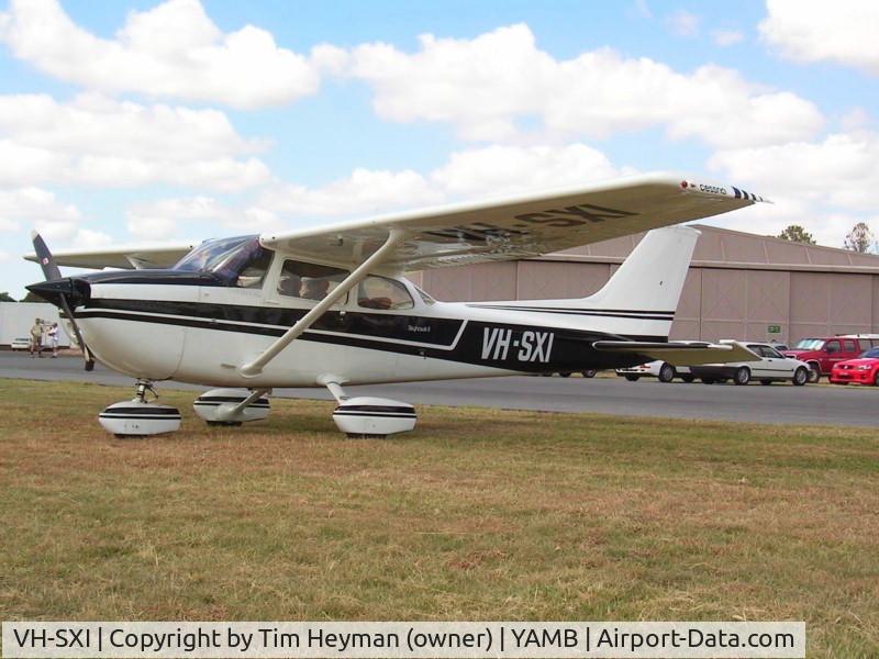 VH-SXI, 1976 Cessna 172M C/N 17267509, VH-SXI at RAAF Base, Amberley QLD, Australia
