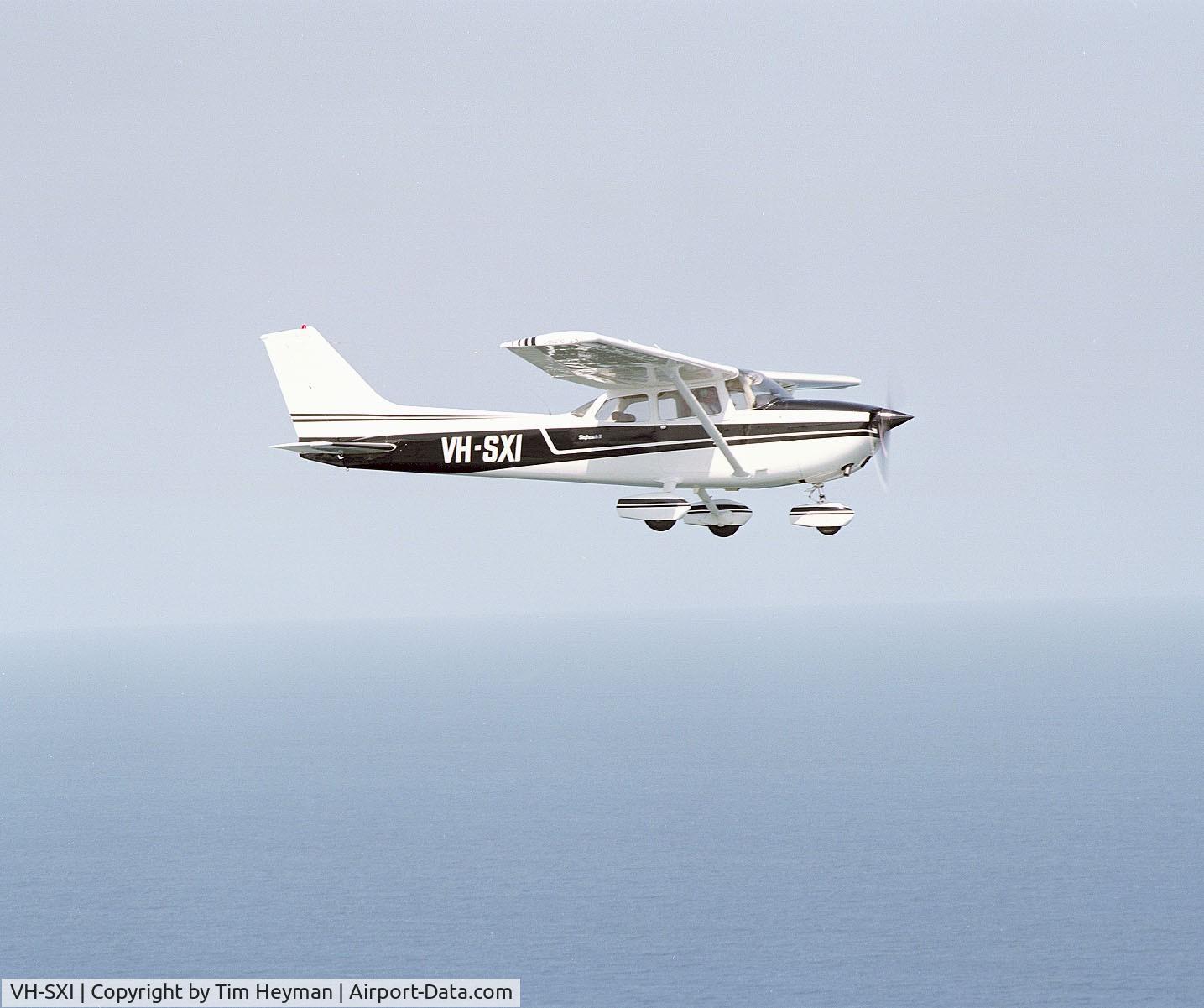 VH-SXI, 1976 Cessna 172M C/N 17267509, VH-SXI off coast, Camden Haven NSW Australia
