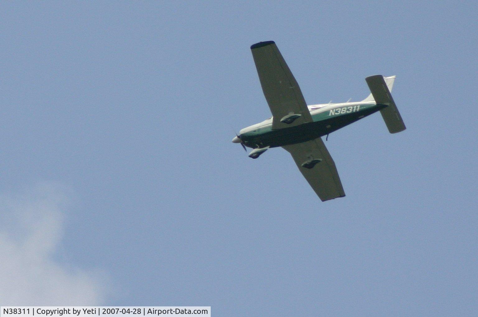 N38311, 1977 Piper PA-28-181 C/N 28-7790538, Over Shamona Creek Park, Uwchaln Twonship, PA.