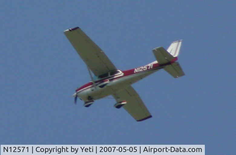 N12571, 1973 Cessna 172M C/N 17262082, Over Shamona Creek Park, Uwchlan Township, PA.