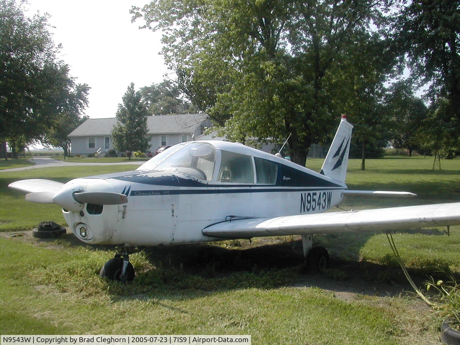 N9543W, 1967 Piper PA-28-140 C/N 28-22974, Left out in the sun