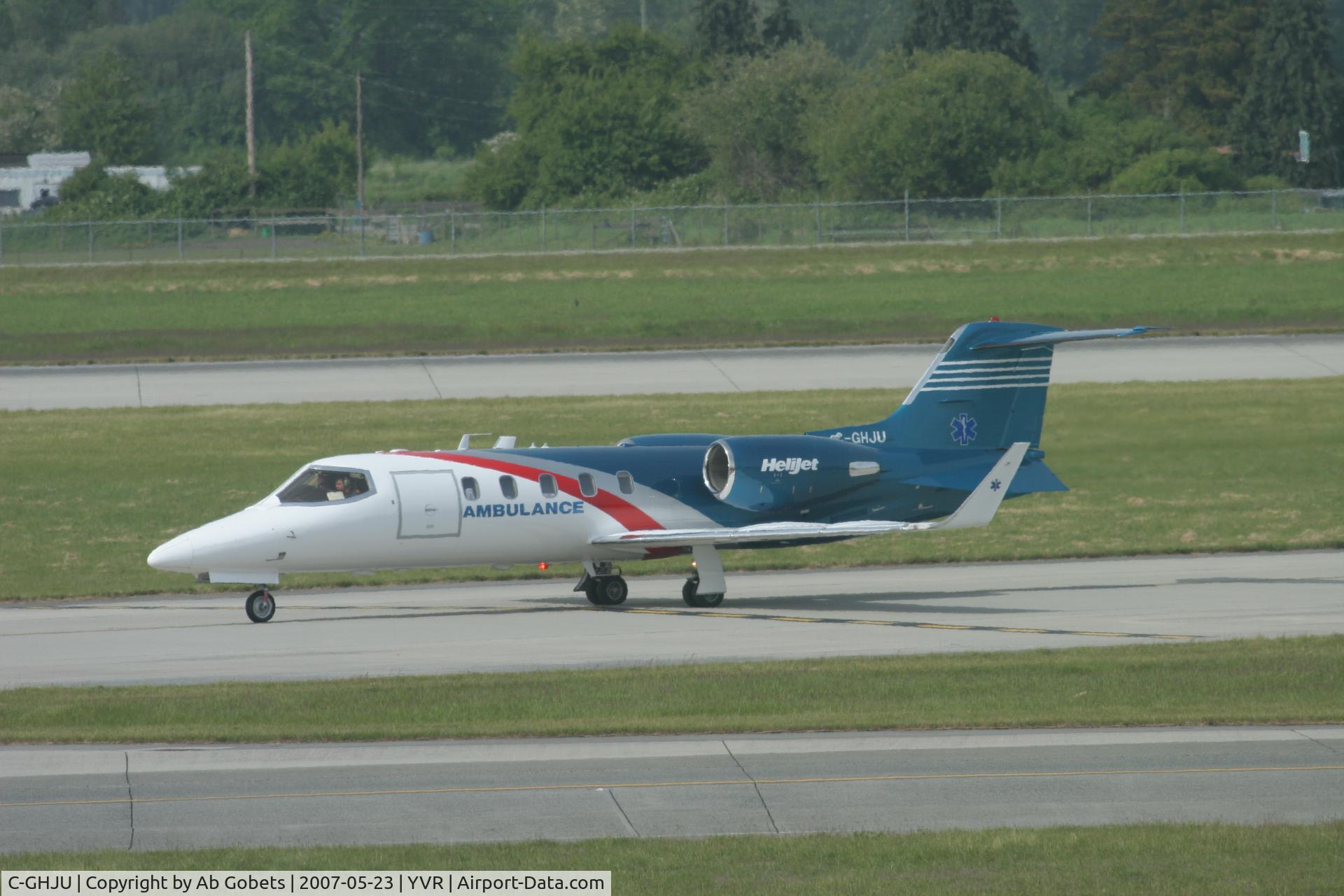 C-GHJU, 1996 Learjet 31A C/N 31-120, on landing runway
