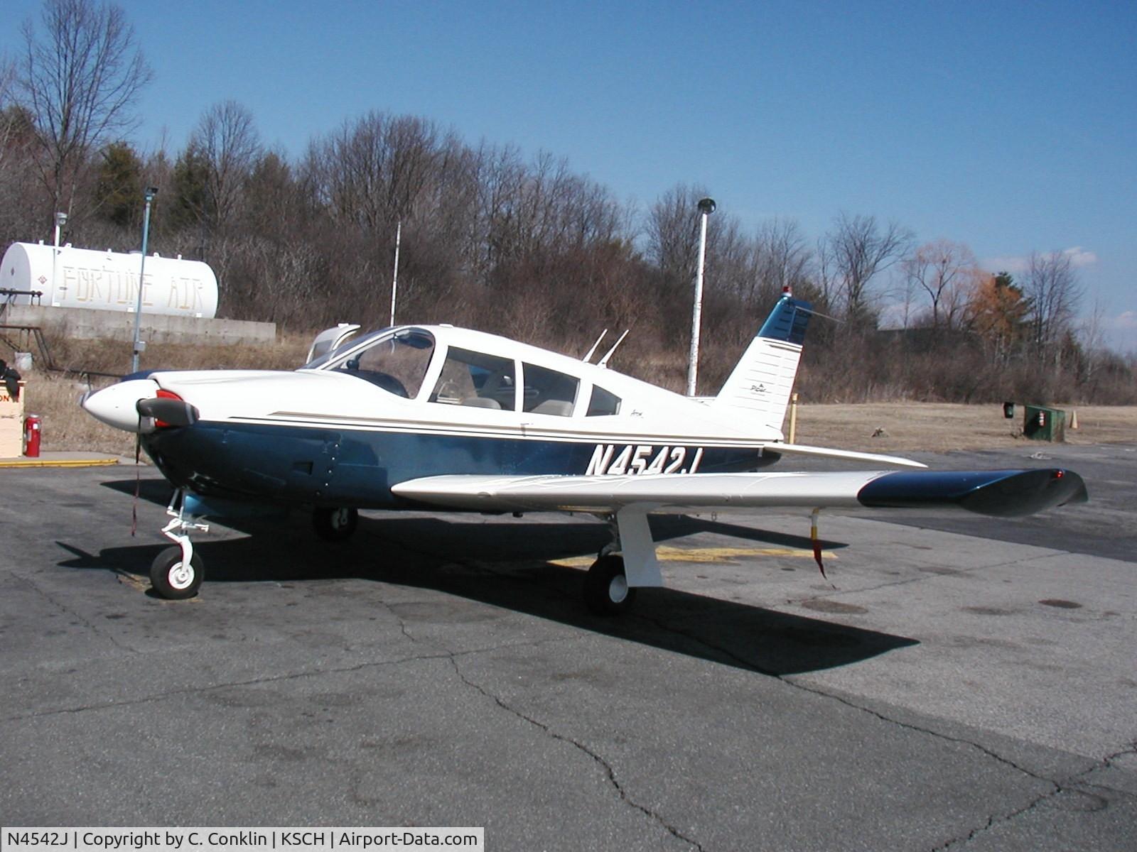 N4542J, 1968 Piper PA-28R-180 Cherokee Arrow C/N 28R-30402, Arrow arriving home with new paint