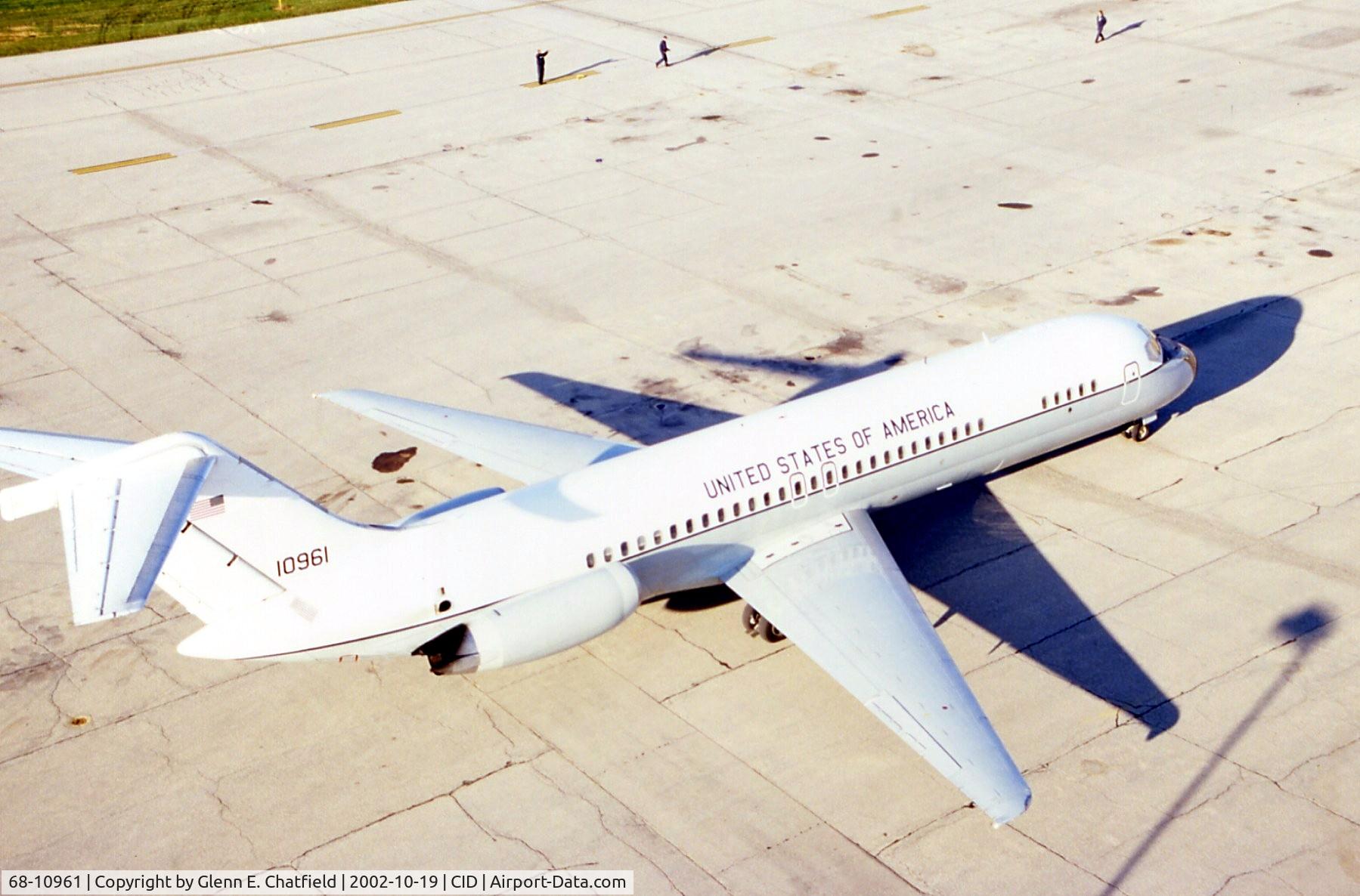 68-10961, McDonnell Douglas C-9A Nightingale C/N 47449, C-9A below the control tower
