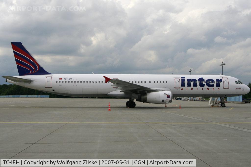 TC-IEH, 1999 Airbus A321-131 C/N 963, visitor