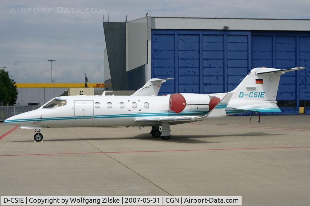 D-CSIE, 2000 Learjet 31A C/N 31-207, visitor