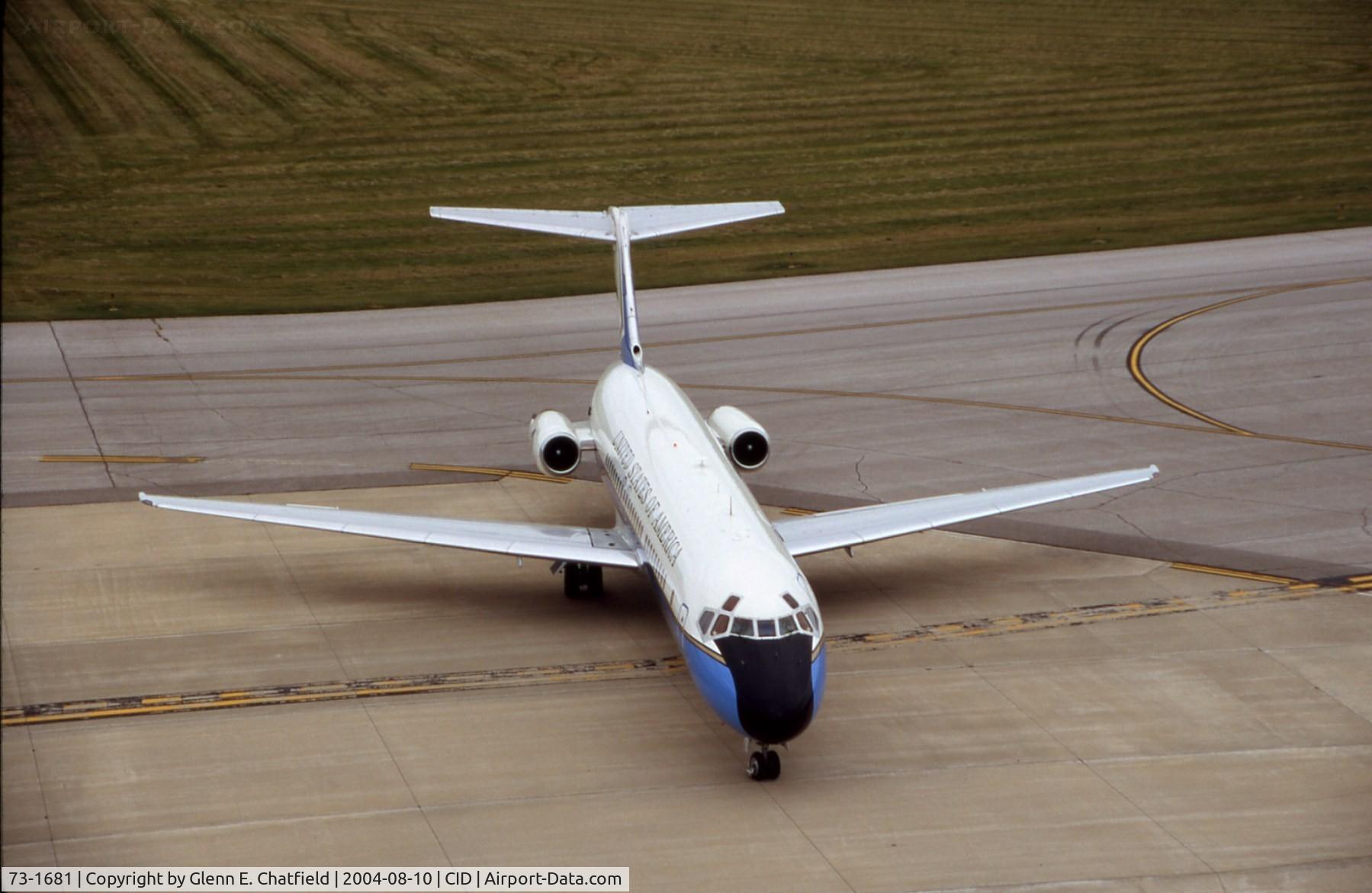 73-1681, 1973 McDonnell Douglas C-9C (DC-9-32) C/N 47668, VC-9C bringing in the V.P.