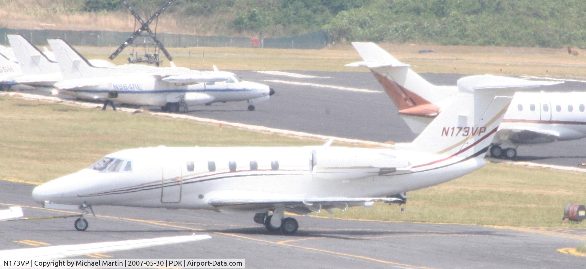 N173VP, 1989 Cessna 650 Citation C/N 650-0173, Taxing to Epps Air Service
