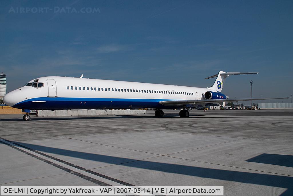 OE-LMI, 1988 McDonnell Douglas MD-83 (DC-9-83) C/N 49823, Mapjets MD80