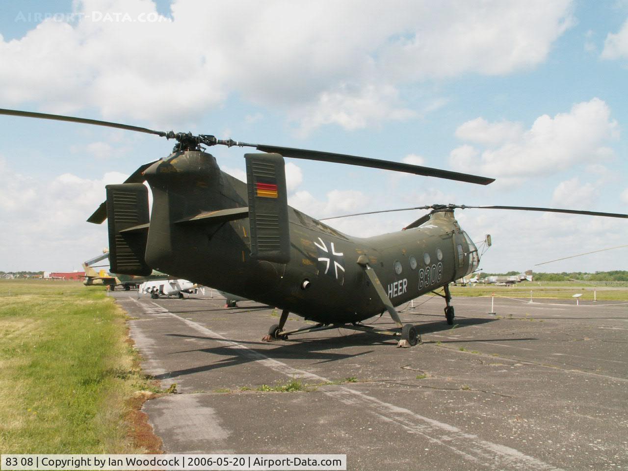 83 08, Vertol (Piasecki) H-21C Shawnee C/N WG8, Piasecki H-21C/Preserved/Berlin-Gatow
