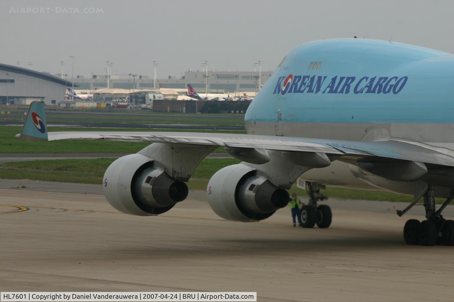 HL7601, 2004 Boeing 747-4B5F/SCD C/N 33949, last talk before taking off