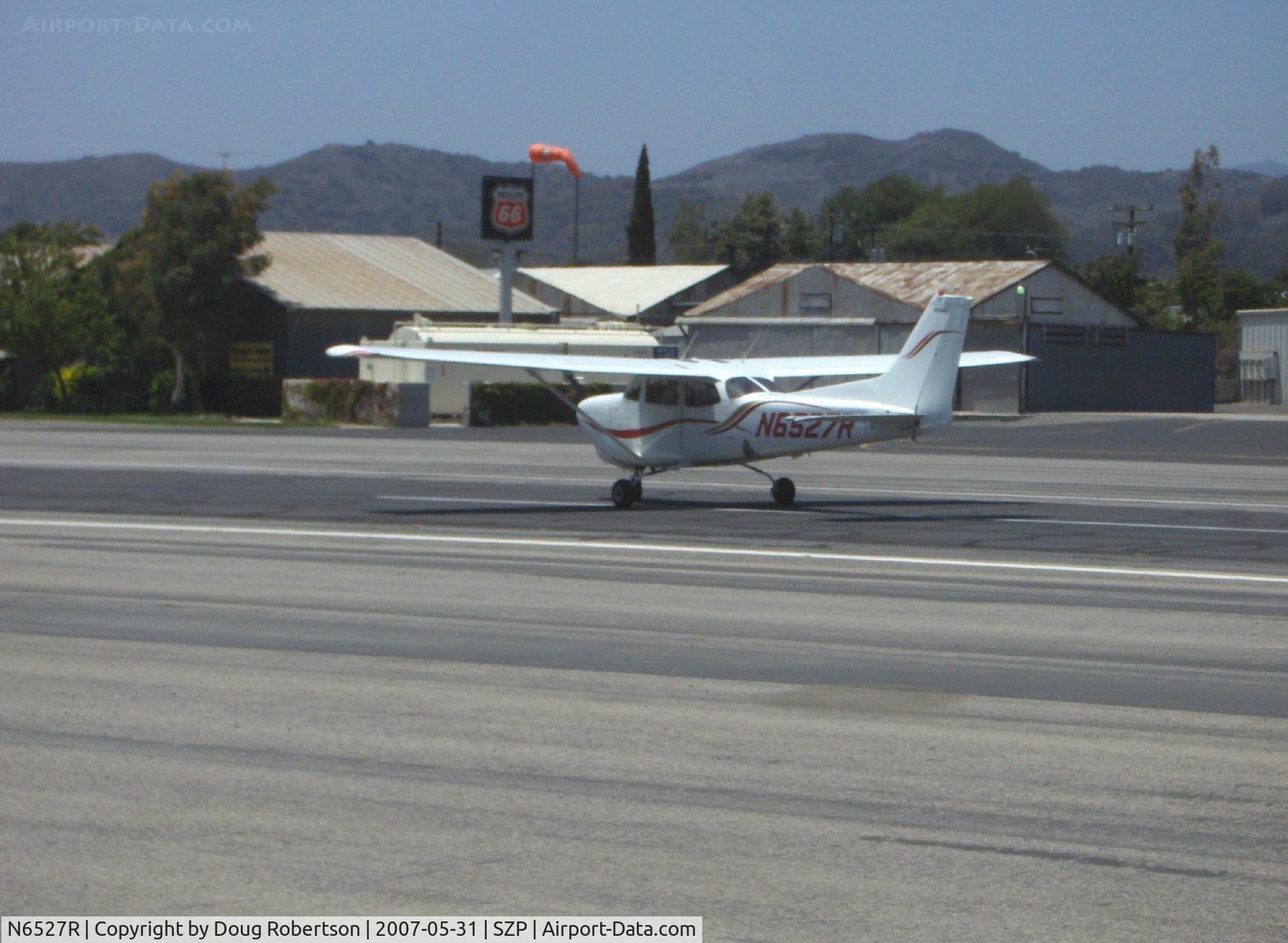 N6527R, 1979 Cessna 172RG Cutlass RG C/N 172RG0196, 1979 Cessna 172RG CUTLASS, Lycoming O&VO-360 180 Hp, landing roll Rwy 22