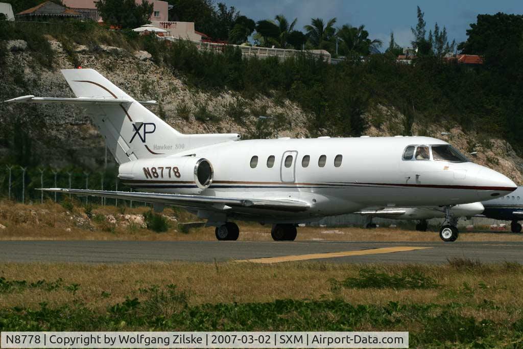 N8778, 2001 Raytheon Hawker 800XP C/N 258560, visitor