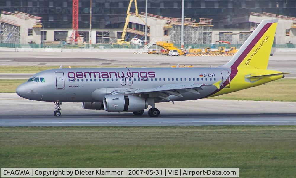 D-AGWA, 2006 Airbus A319-132 C/N 2813, Germanwings A319-112 final approach RWY29