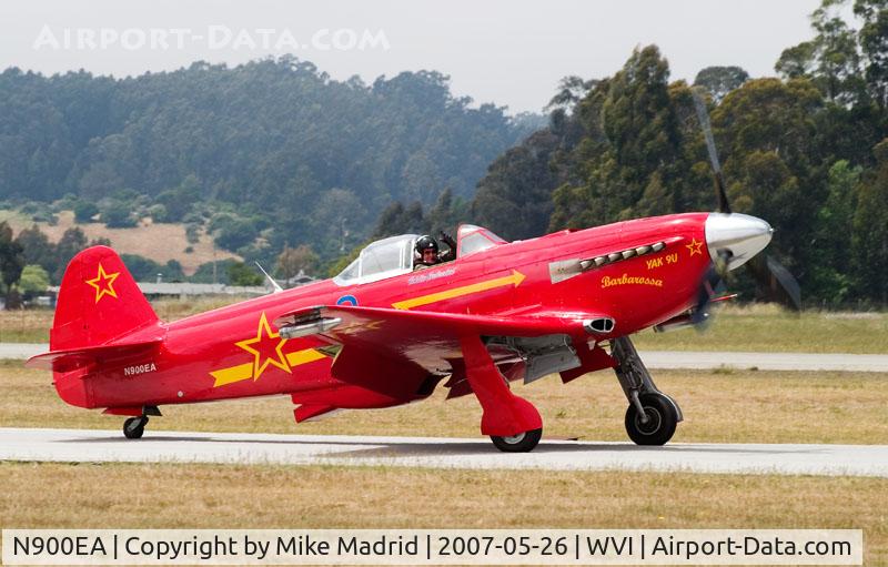 N900EA, 1996 Yakovlev Yak-9U-M C/N 0470401, Wave to the crowd