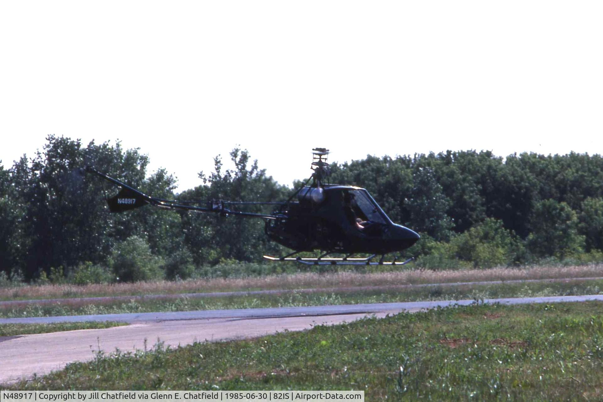 N48917, 1984 Rotorway SCORPION 133 C/N RW2986, Taking off for a short flight, my wife being the photographer.