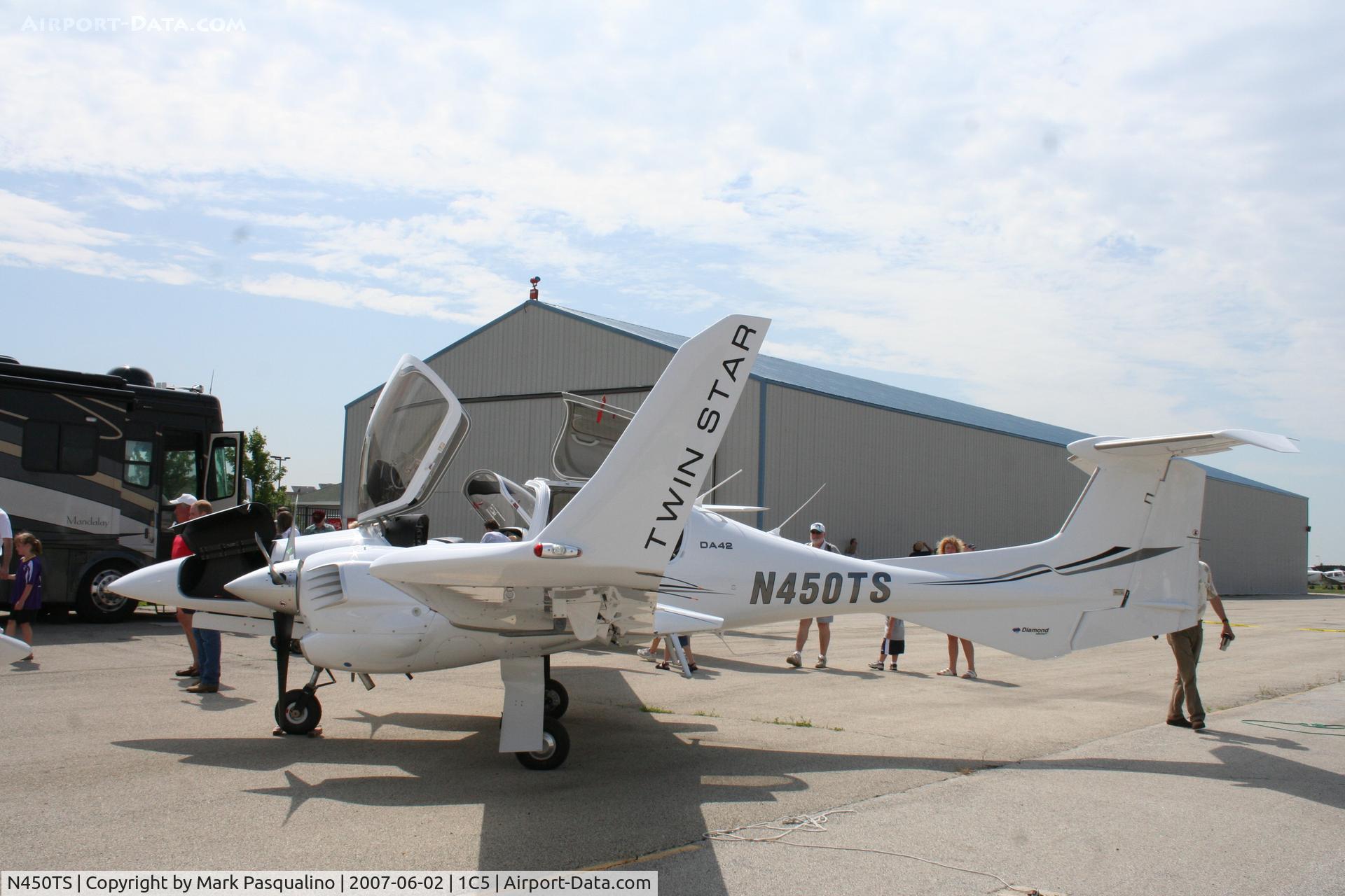 N450TS, 2007 Diamond DA-42 Twin Star C/N 42.AC050, DA 42