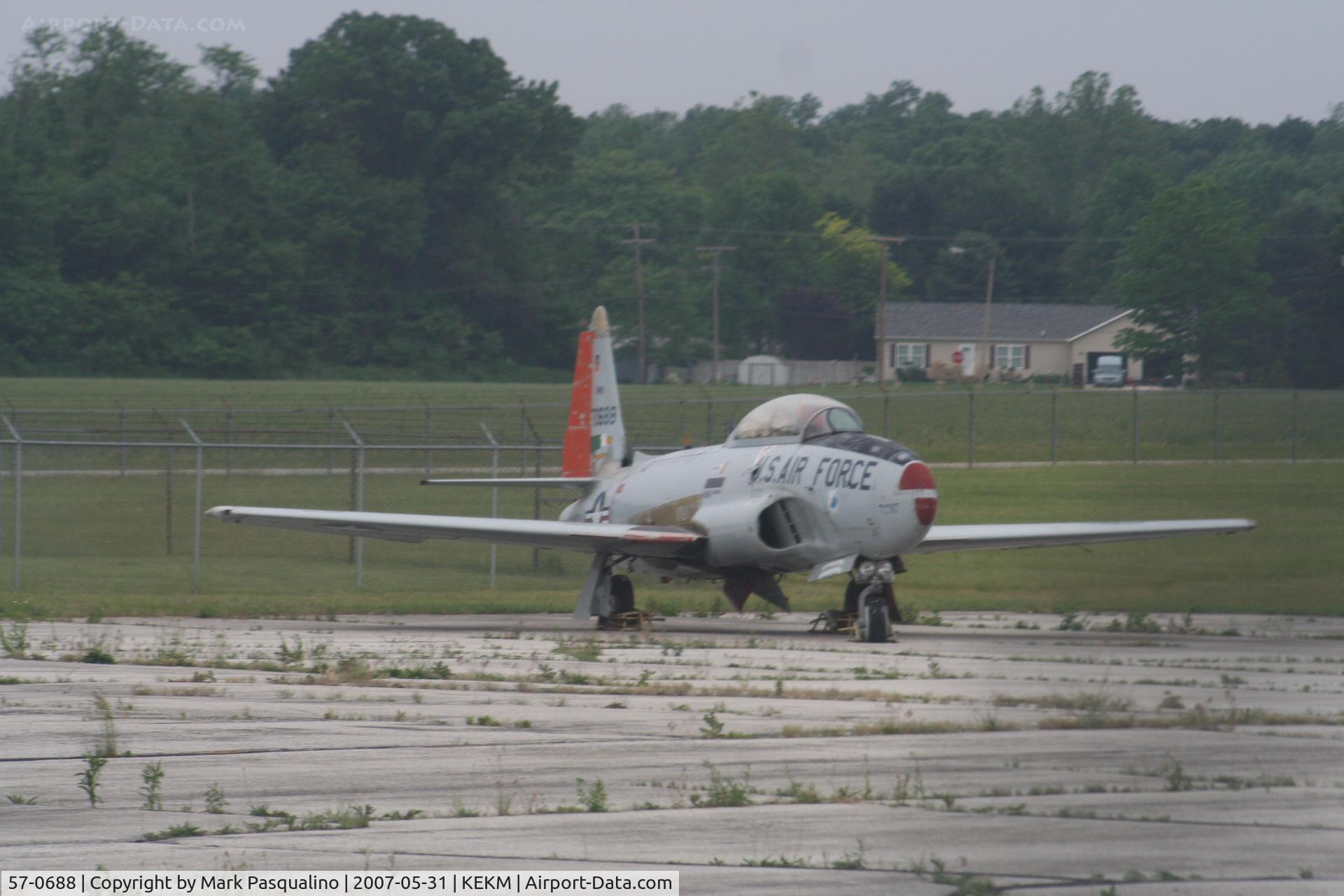 57-0688, 1957 Lockheed T-33A Shooting Star C/N 580-1337, Lockheed T-33A