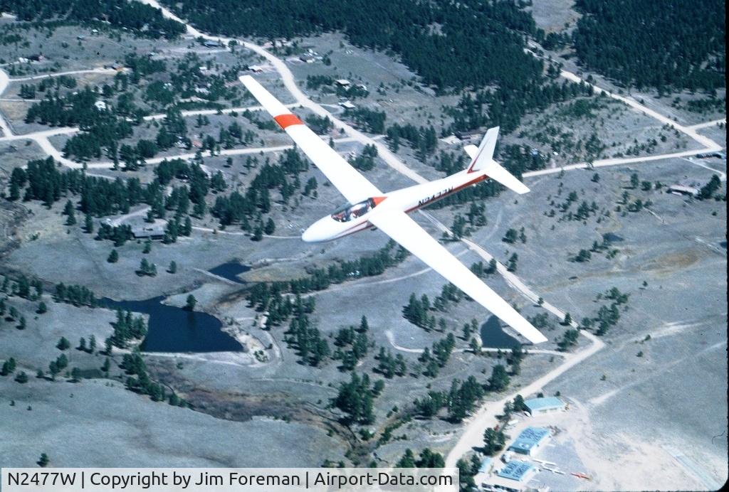N2477W, 1967 Schweizer SGS 2-32 C/N 51, In Flight over Black Forest Gliderport Colorado