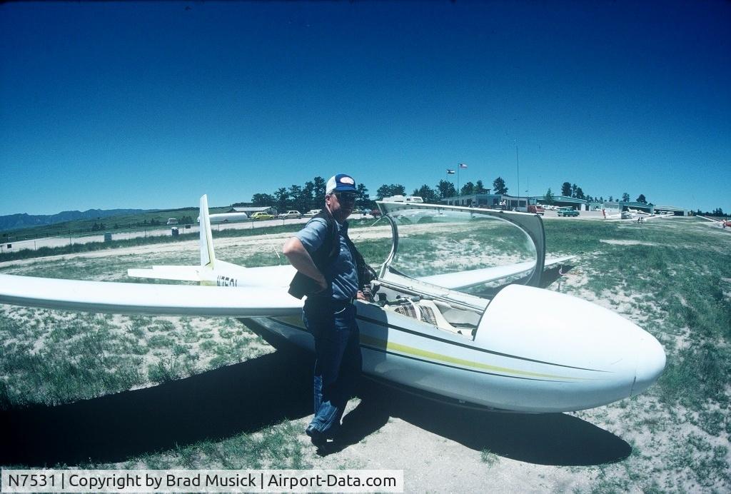 N7531, 1970 Schweizer SGS 2-32 C/N 71, Shot at Black Forest Gliderport, author in shot