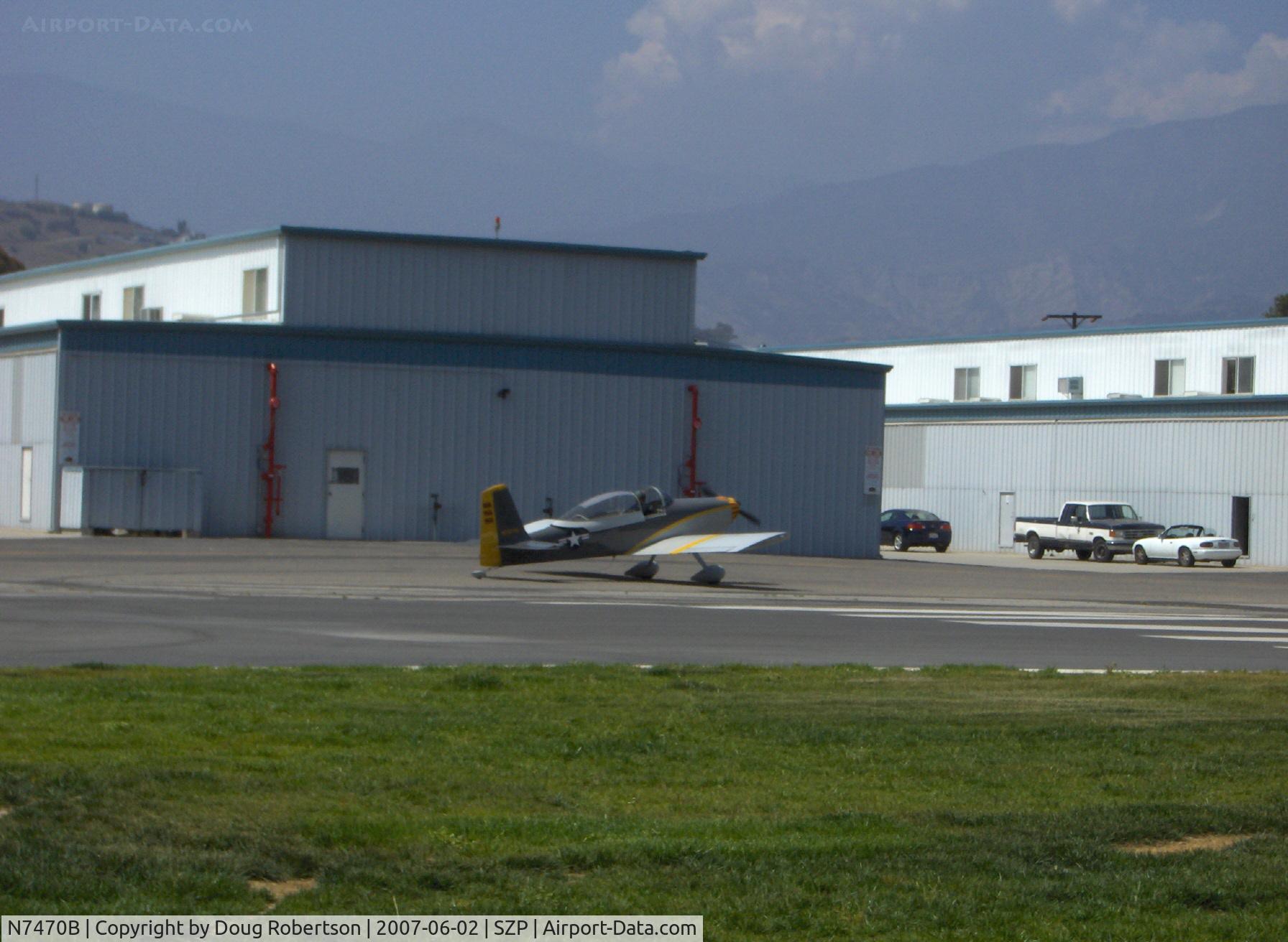 N7470B, Vans RV-8 C/N 81008, 2001 Obrien OB-1 VAN's RV-8, taxi to Rwy 22