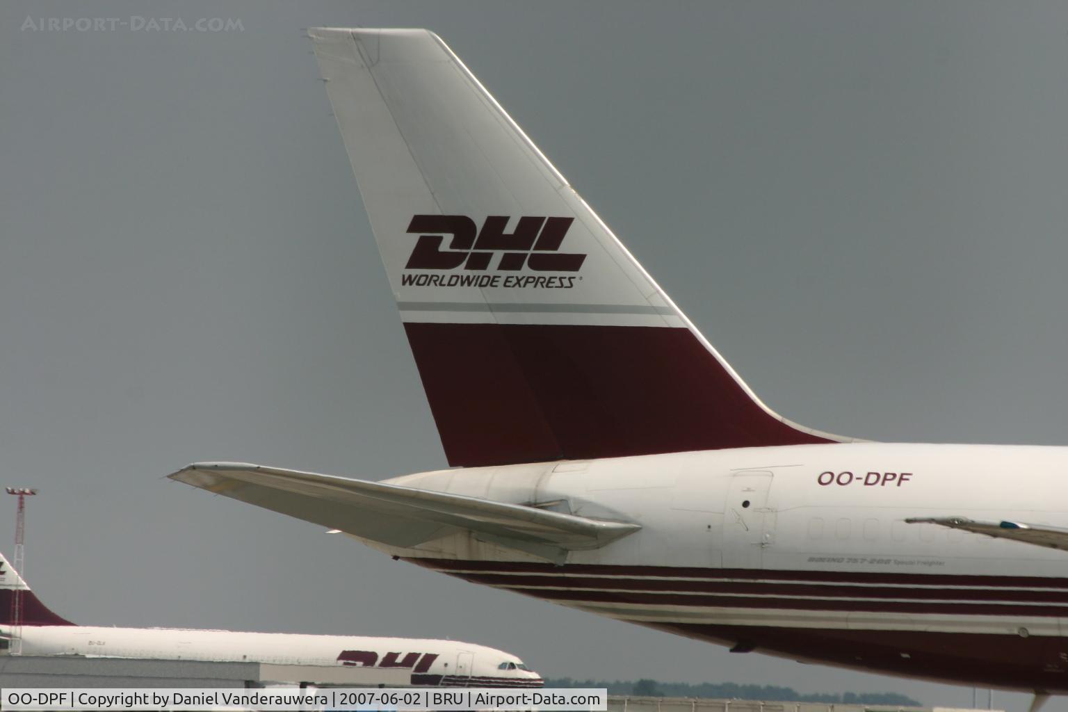 OO-DPF, 1982 Boeing 757-236/SF C/N 22173, apron of DHL