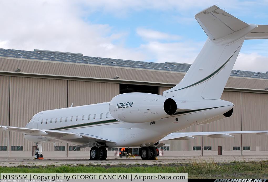 N1955M, 2005 Bombardier BD-700-1A10 Global Express C/N 9185, shot in Melbourne