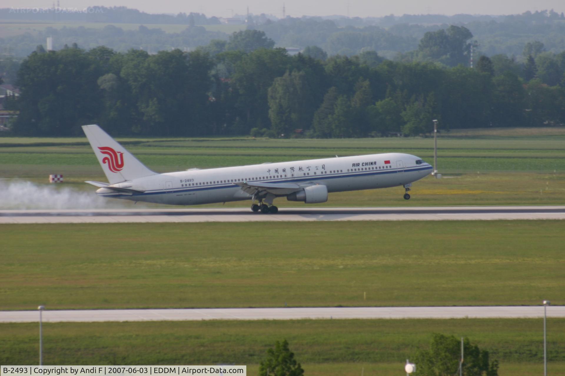 B-2493, 1998 Boeing 767-3Q8/ER C/N 28132, Air China