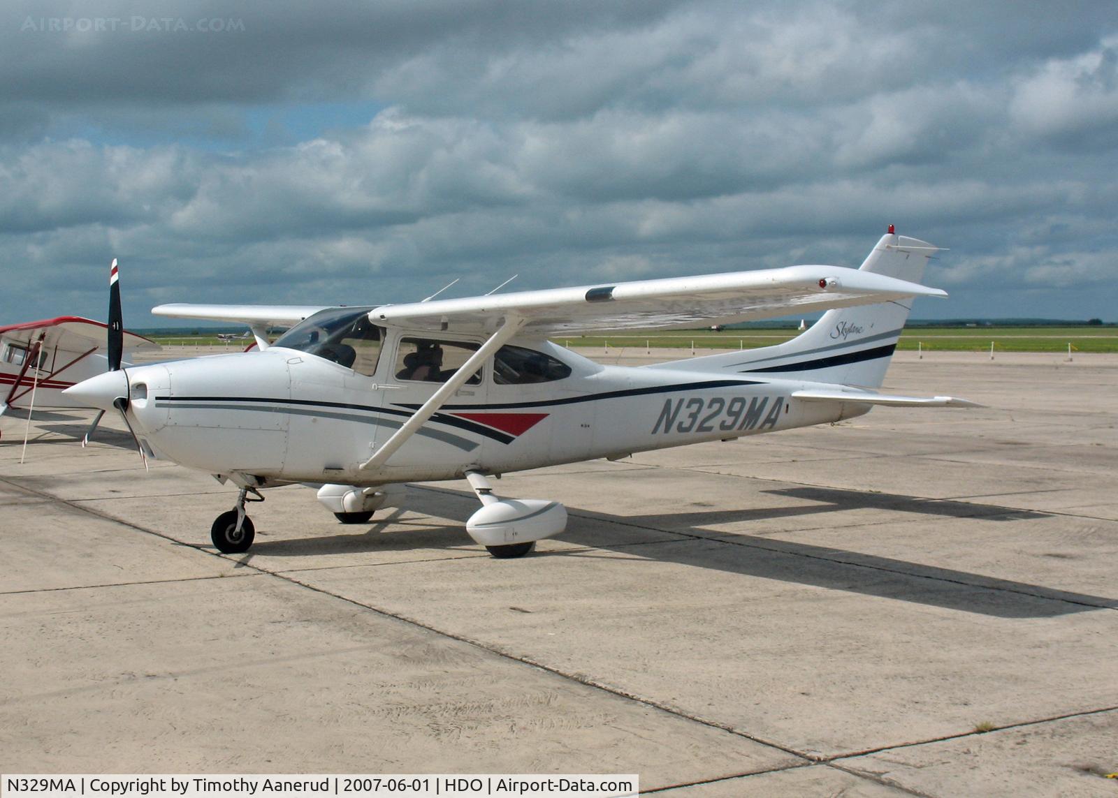 N329MA, 1998 Cessna 182S Skylane C/N 18280102, 1998 Cessna 182S Skylane, c/n 18280102, The EAA Texas Fly-In