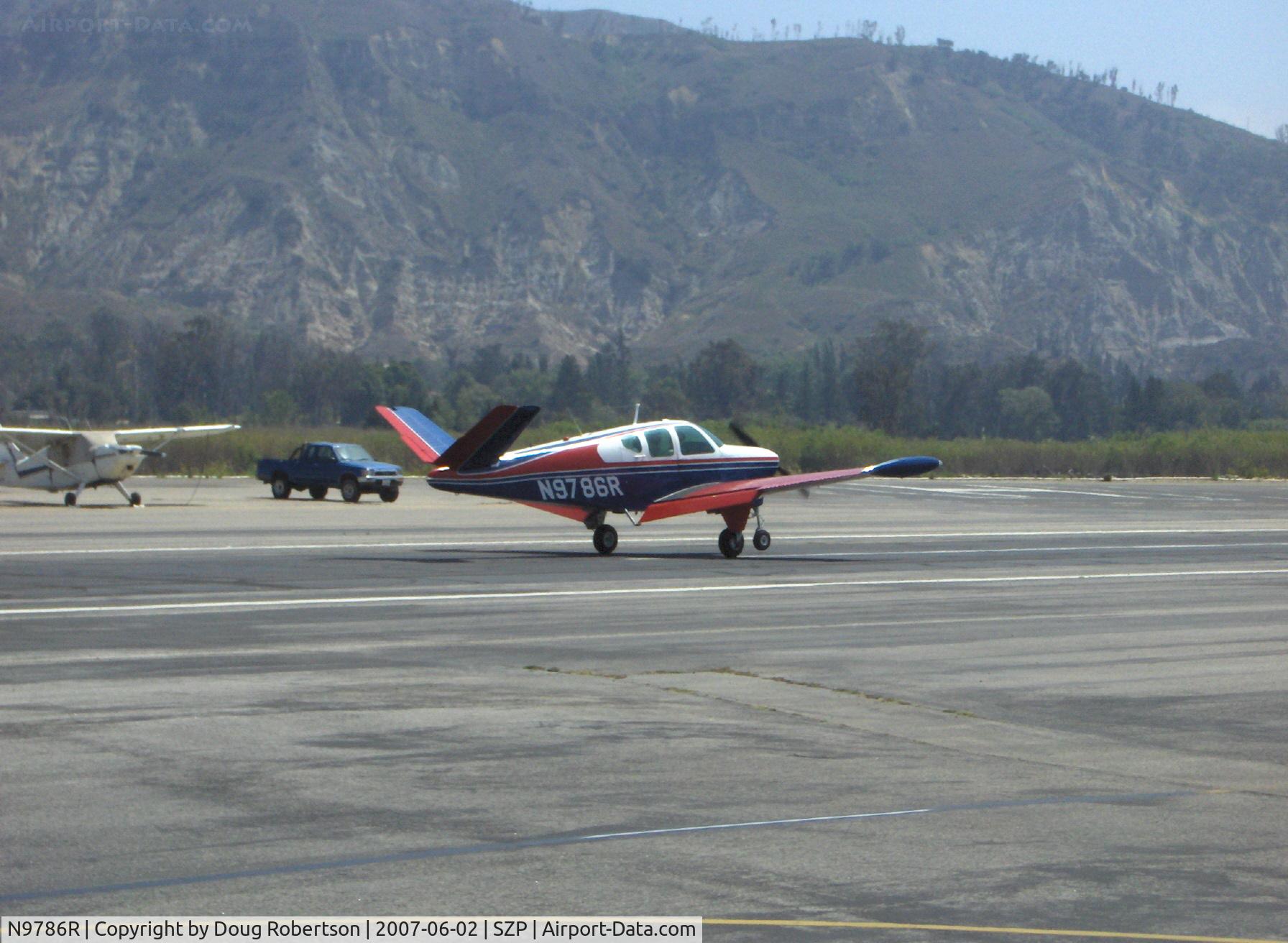 N9786R, 1960 Beech M35 Bonanza C/N D-6299, 1960 Beech M35 BONANZA, Continental IO-470-C 250 Hp, landing roll Rwy 22