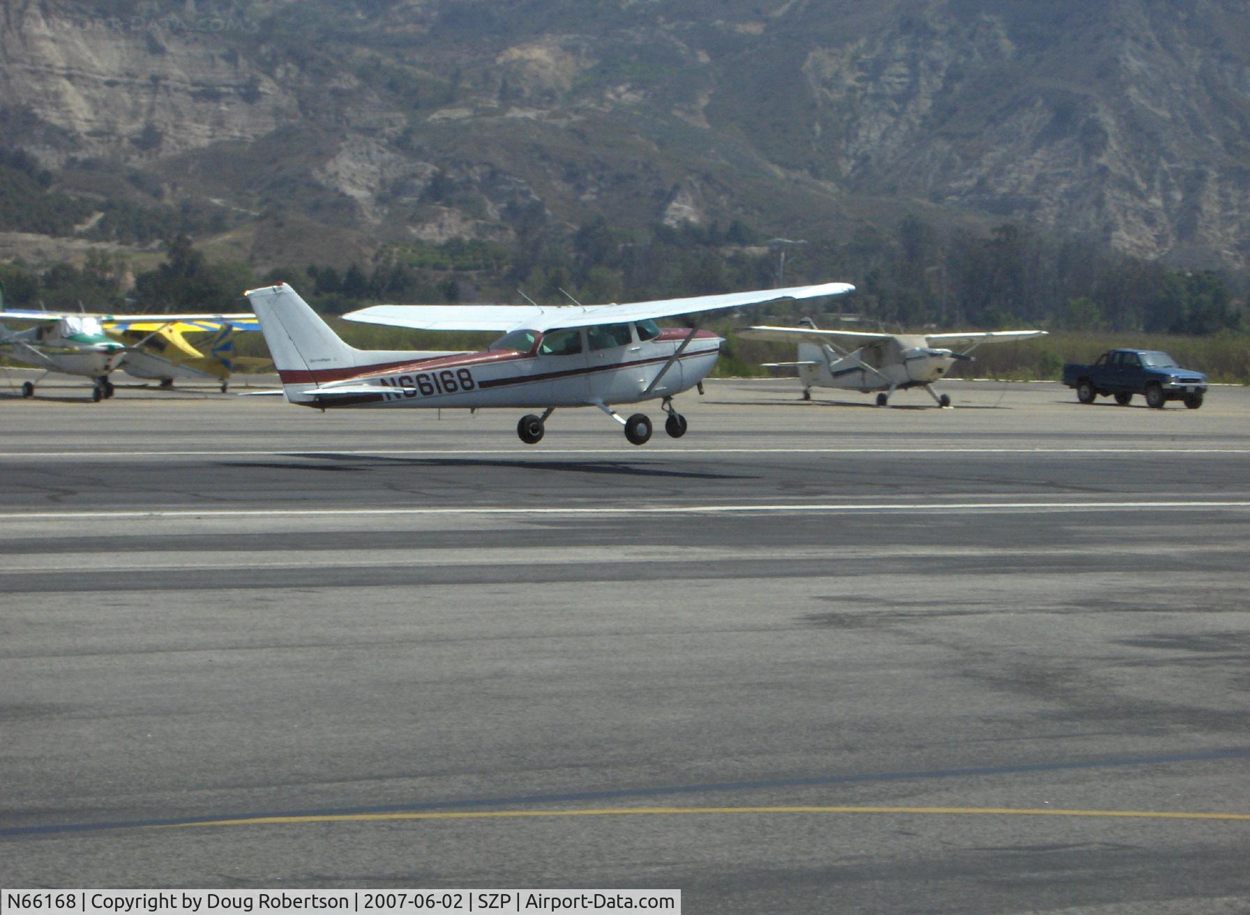 N66168, 1983 Cessna 172P C/N 17275974, 1983 Cessna 172P SKYHAWK II, Lycoming O-320-D2J 160 Hp, takeoff rwy 22