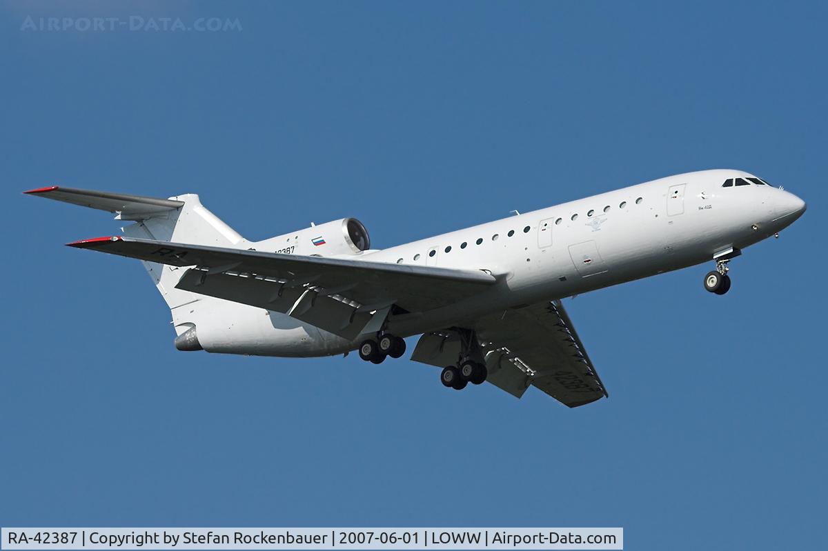 RA-42387, Yakovlev Yak-42D C/N 4520424016436, All white YAK-42D.