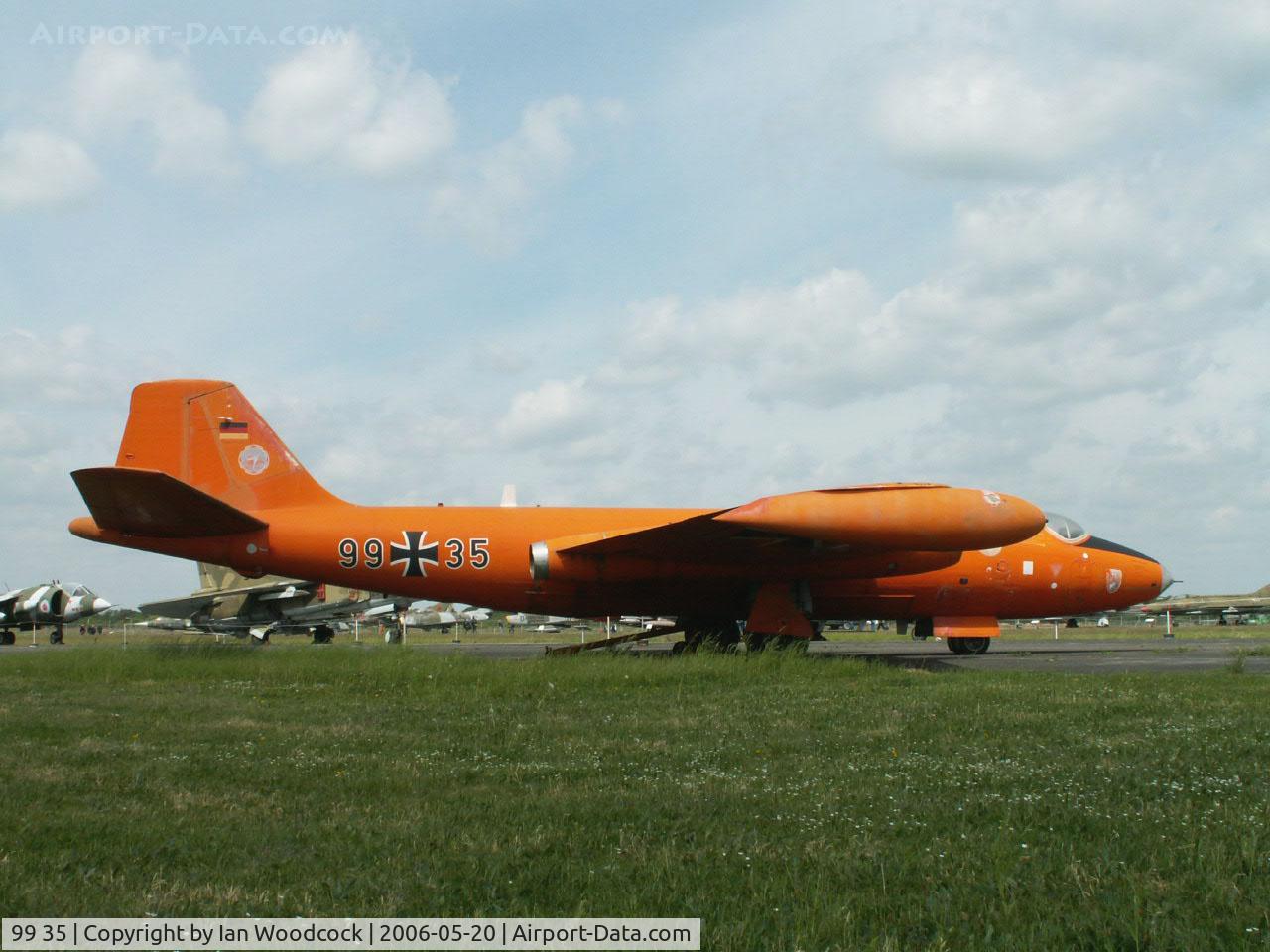 99 35, 1954 English Electric Canberra B.2 C/N R3/EA3/6652, English Electric Canberra B.2/Preserved/Berlin-Gatow
