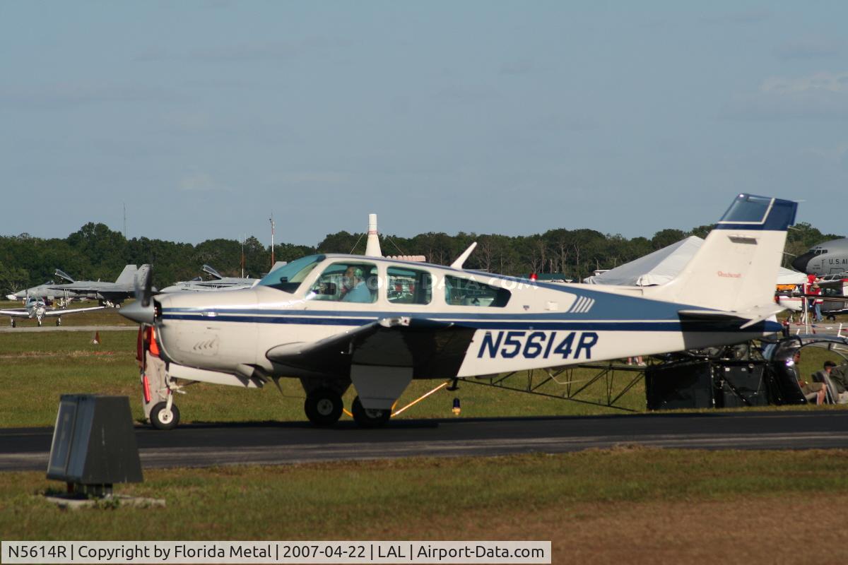 N5614R, Beech F33A Bonanza C/N CE-1414, F33
