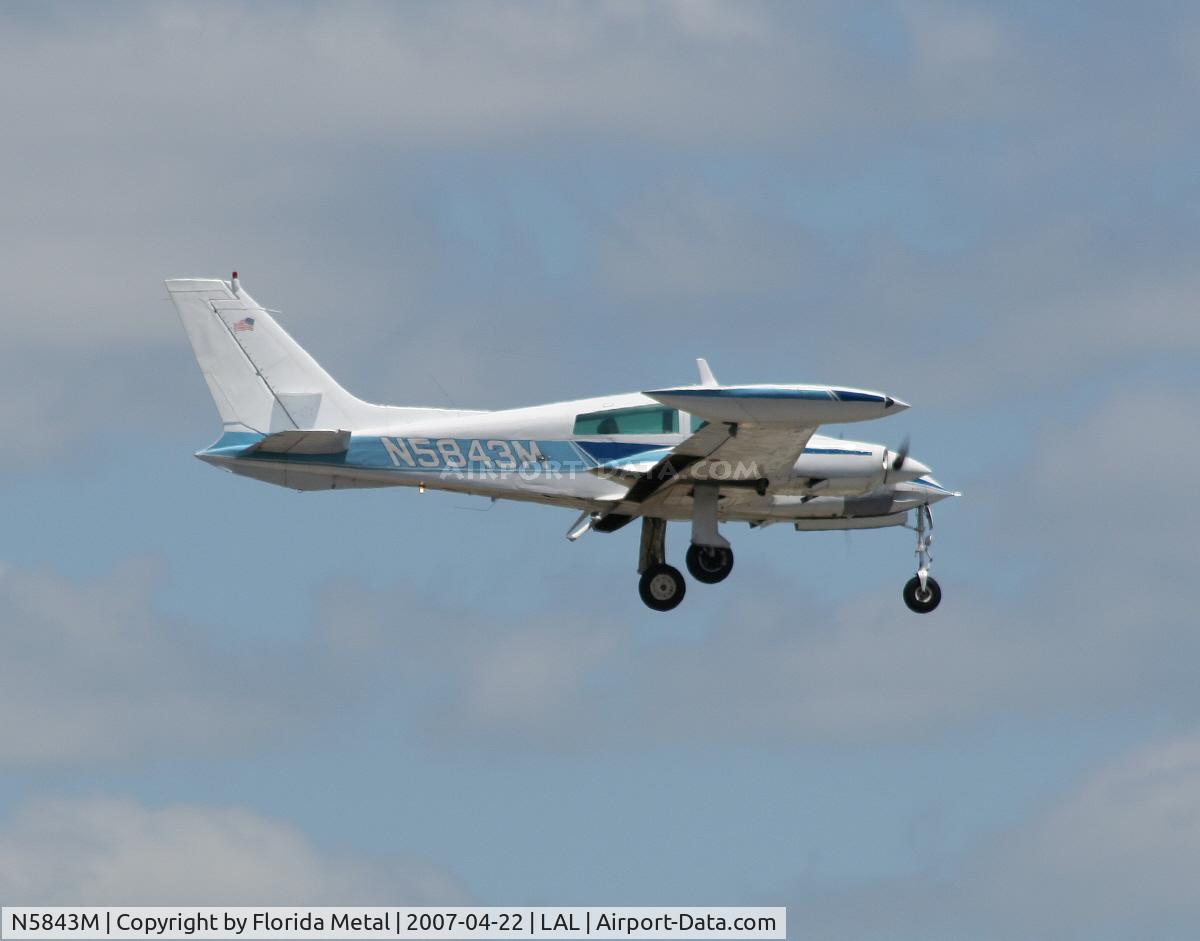 N5843M, 1969 Cessna T-310P C/N 310P0143, T-310P