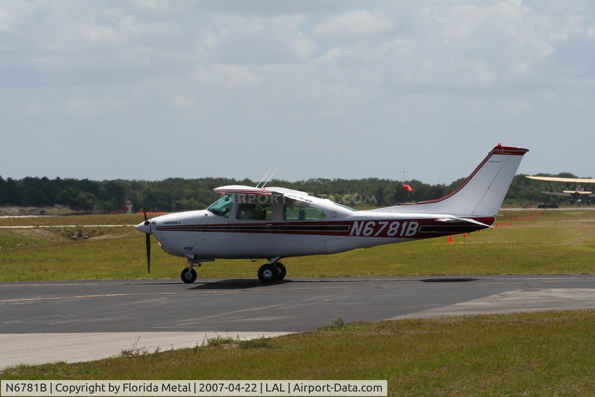 N6781B, 1978 Cessna 210M Centurion C/N 21062830, C210