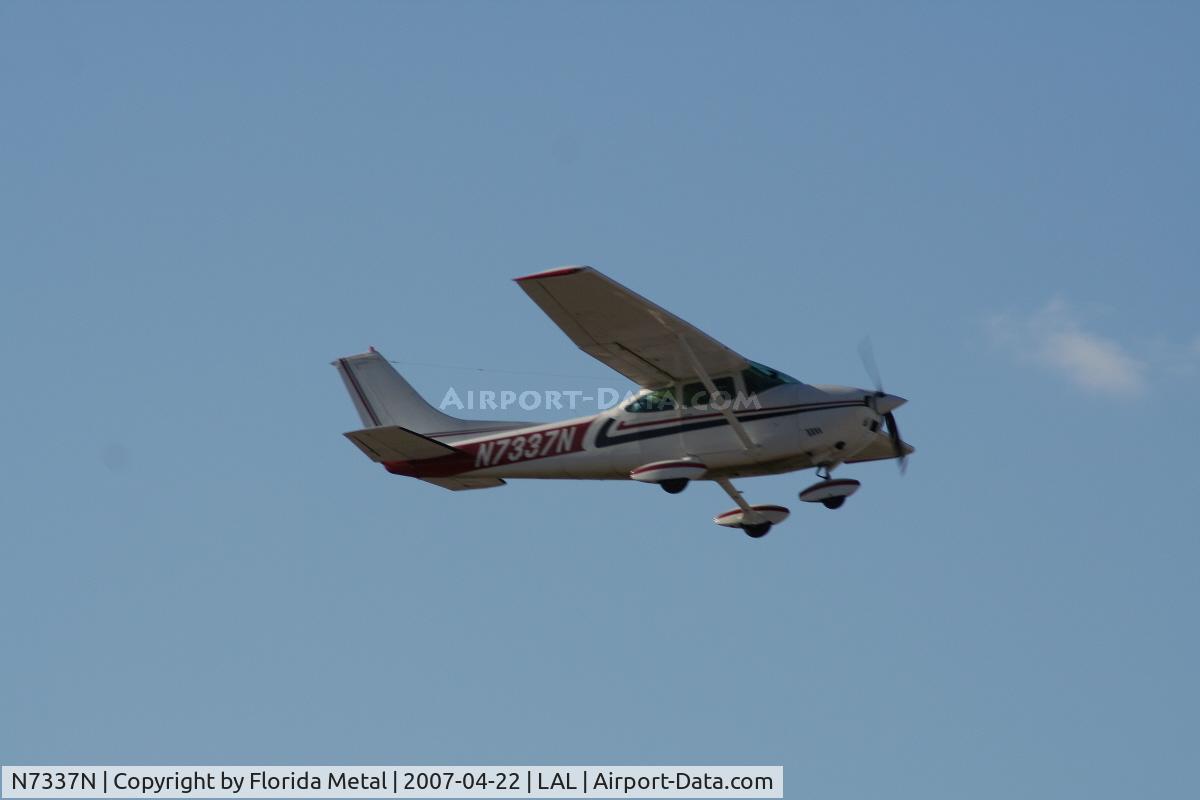 N7337N, 1974 Cessna 182P Skylane C/N 18263121, C182P