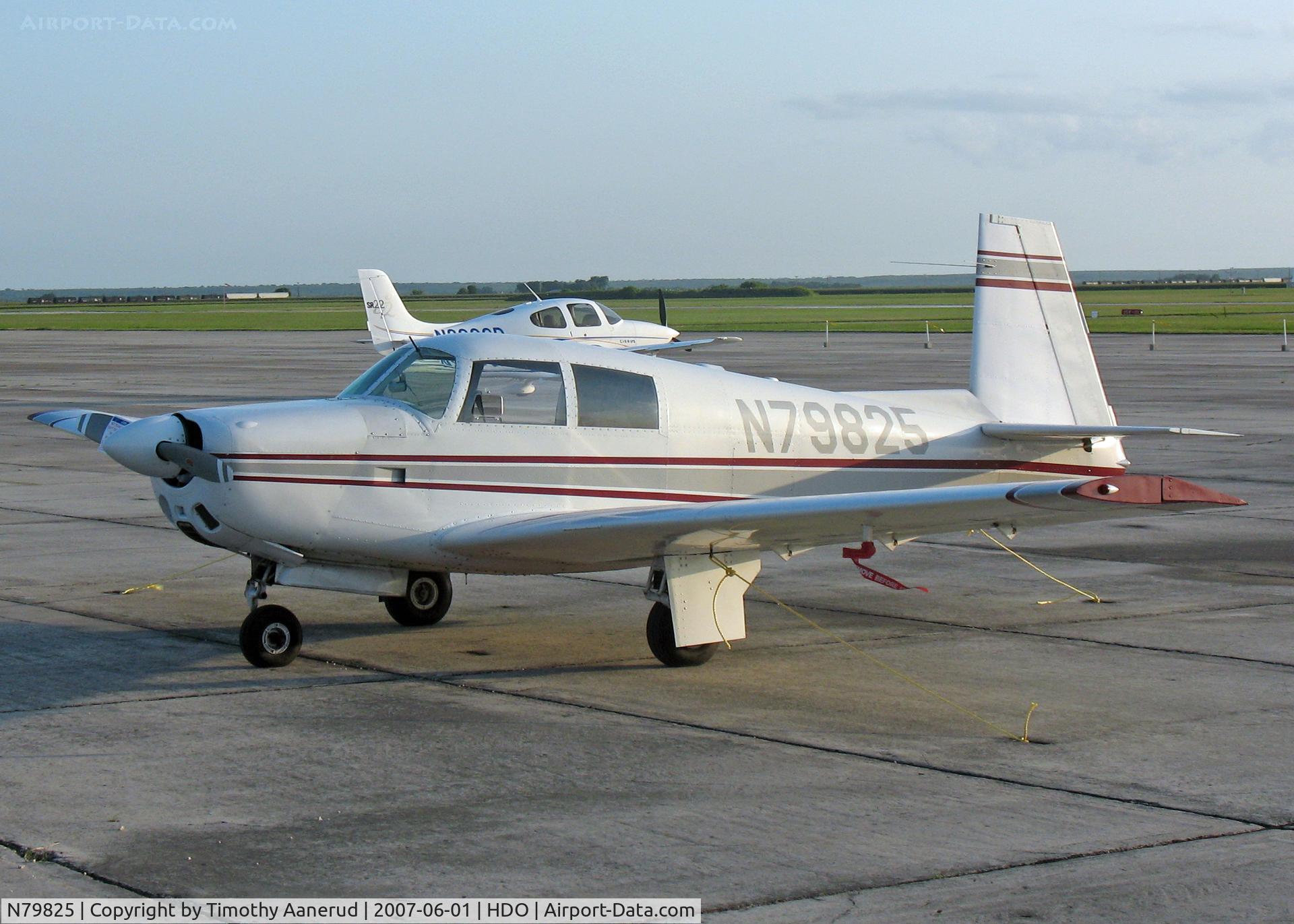 N79825, 1964 Mooney M20E C/N 489, 1964 Mooney M20E, c/n 489, The EAA Texas Fly-In