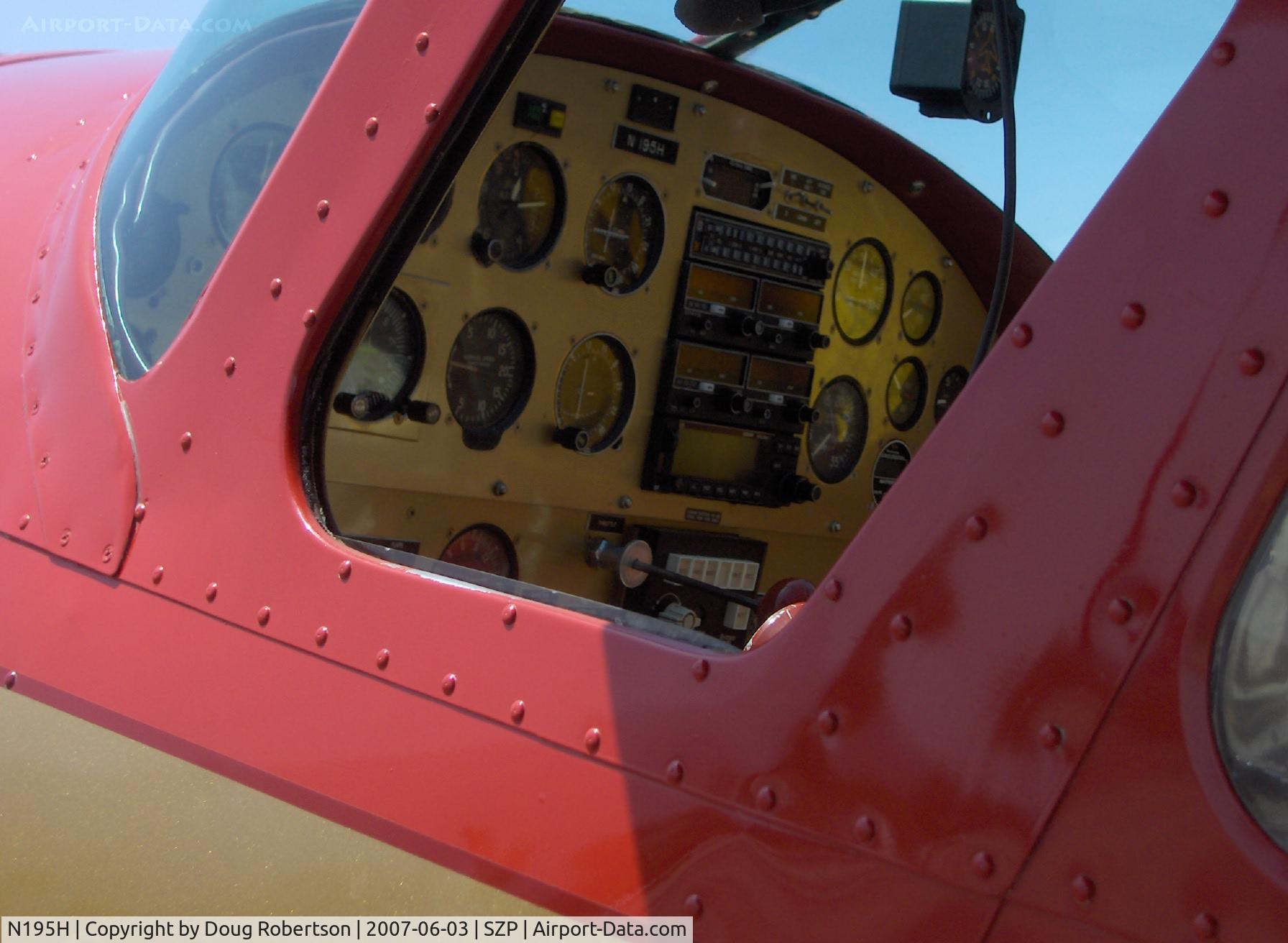 N195H, 1948 Cessna 195 Businessliner C/N 7200, 1948 Cessna 195 BUSINESSLINER, Jacobs R755-A2 radial 300 Hp, panel