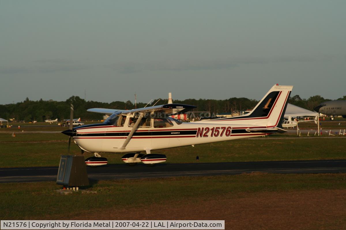 N21576, 1974 Cessna 172M C/N 17263975, C172M