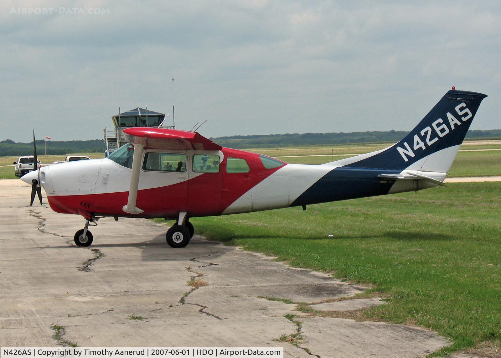 N426AS, 1970 Cessna P206D Super Skylane C/N P206-0590, 1970 Cessna P206D Super Skylane, c/n P206-0590, The EAA Texas Fly-In, configured for parachute jumping
