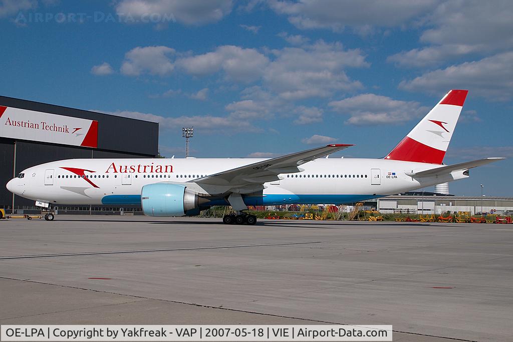 OE-LPA, 1997 Boeing 777-2Z9/ER C/N 28698, Austrian Airlines Boeing 777-200