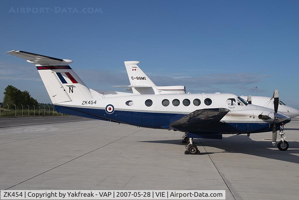 ZK454, 2003 Raytheon B200 King Air C/N BB-1835, Royal Air Force Becch 200 King Air