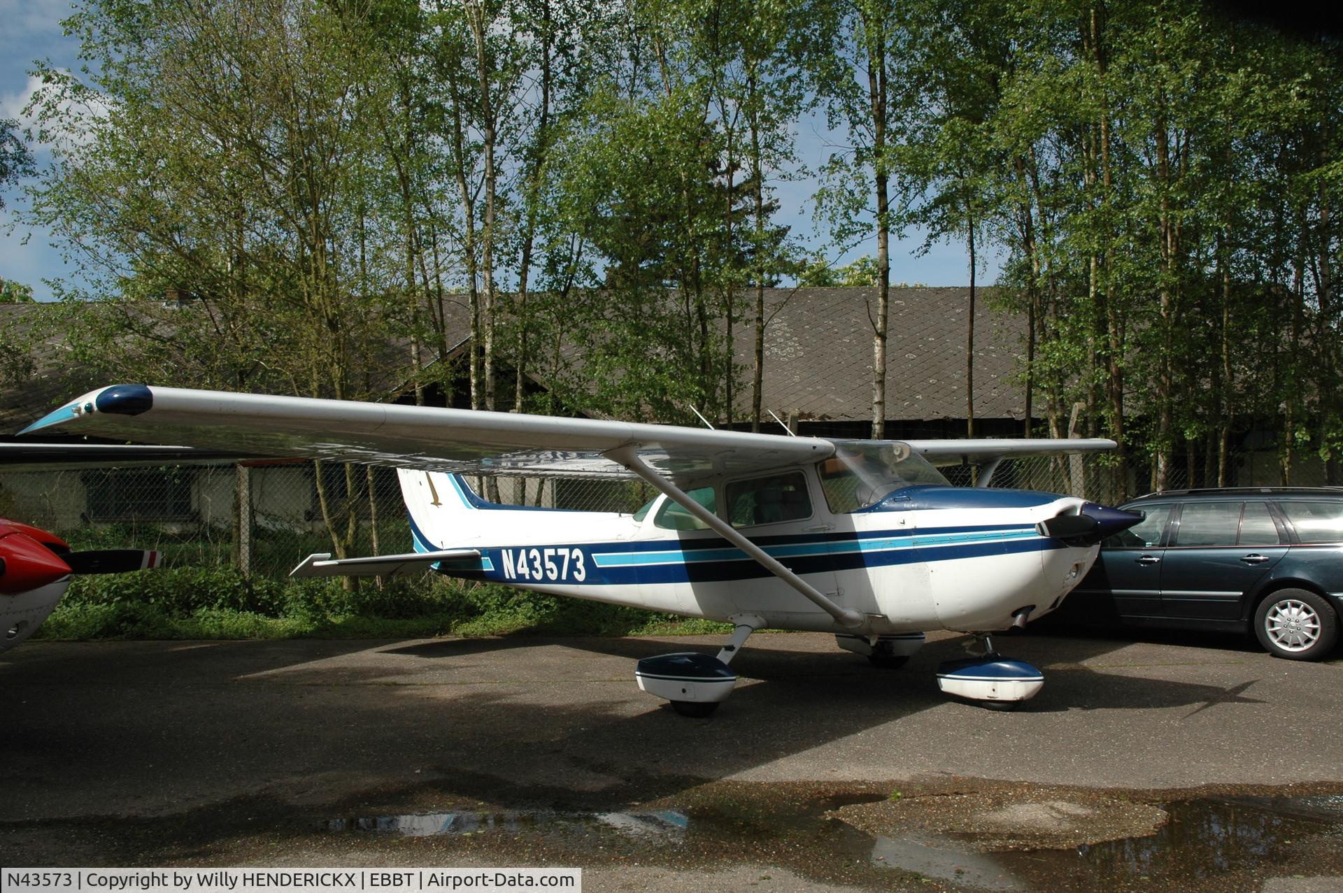 N43573, 1979 Cessna 172N C/N 17272945, Taken at Brasschaat.