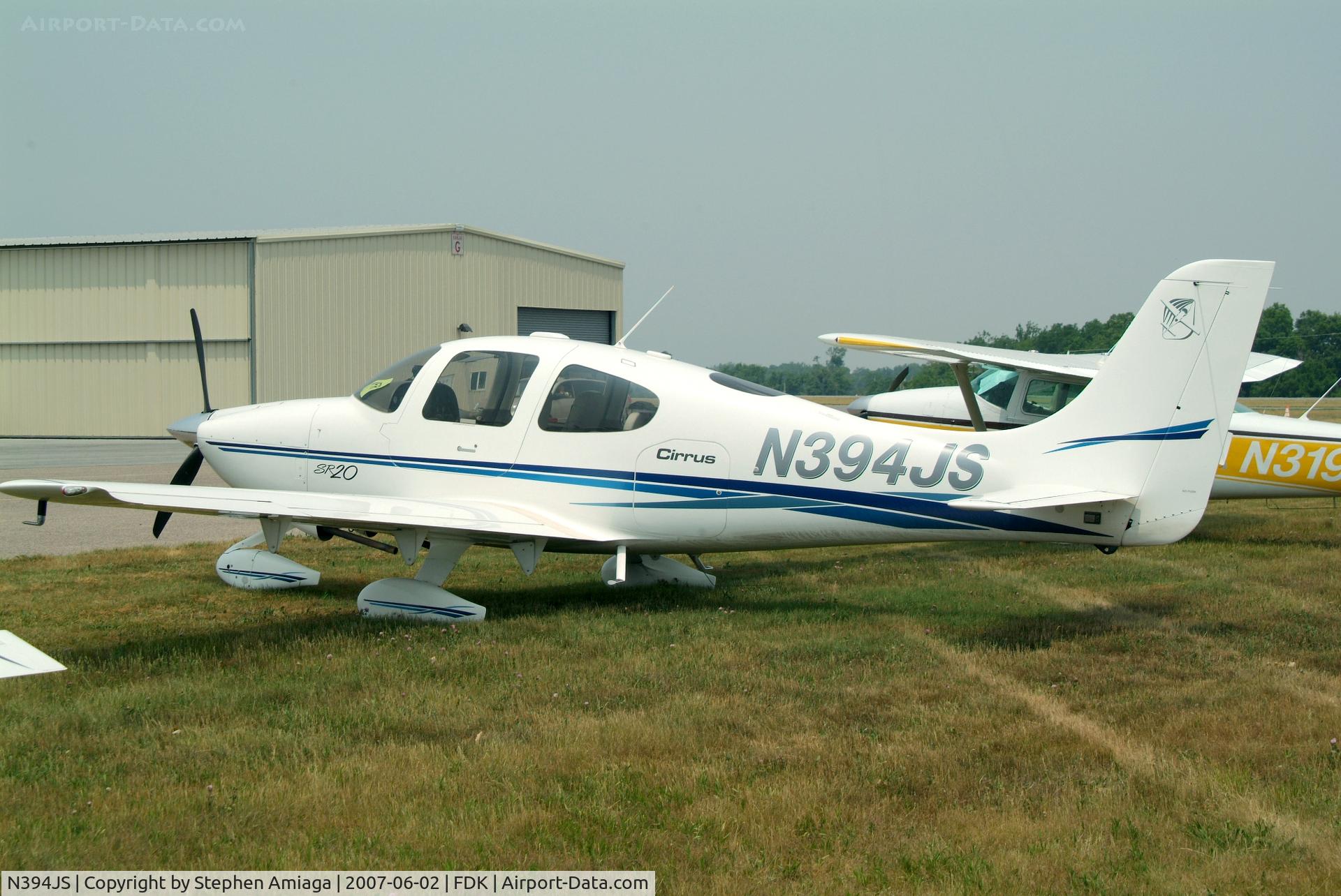 N394JS, 2002 Cirrus SR20 C/N 1234, Cirrus at AOPA Open House